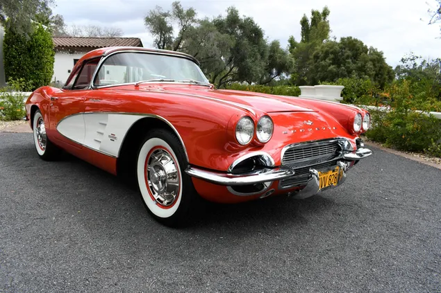 1961 年雪佛兰克尔维特 C1 327ci V8 09 2K 壁纸