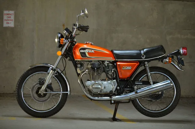 1974 Honda CB360G 03 2K tapet