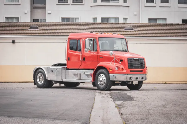 2001 Freightliner FL112 Crew Cab 05