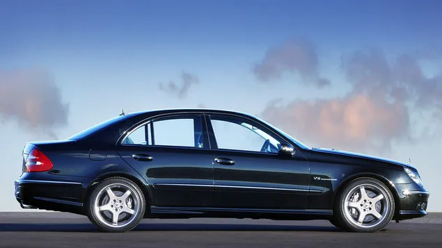 2003 Mercedes-Benz E 55 AMG 02 HD achtergrond