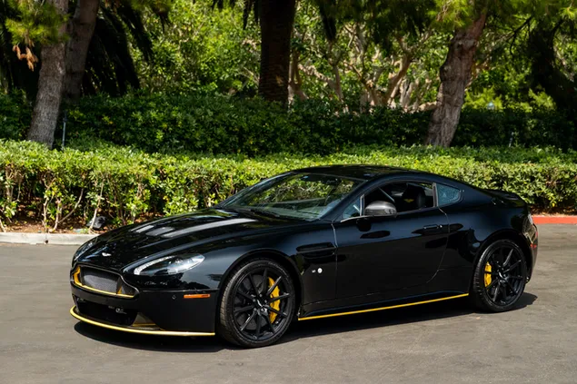 2017 m. Aston Martin 6.0 V12 Vantage S 02 2K ekrano užsklanda