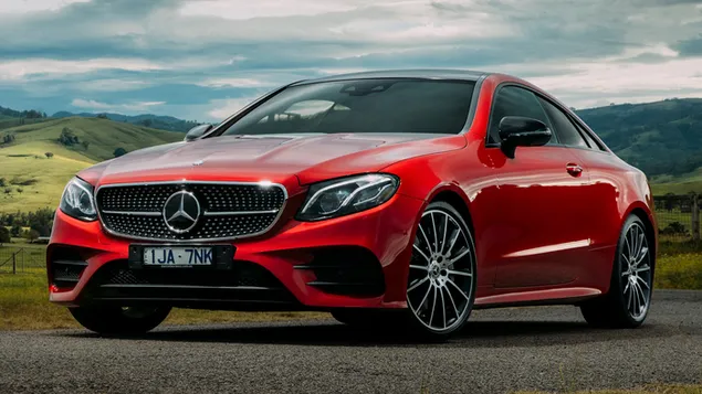 2017 Mercedes-Benz E 300 Coupé Línea AMG descargar