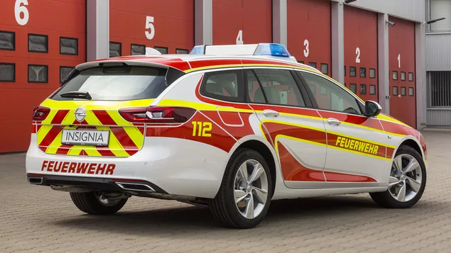 2017 Opel Insignia Sports Tourer Feuerwehr 02