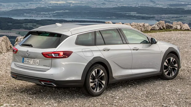 2017 Opel Insignia Turbo X Country Tourer 03 HD sfondo