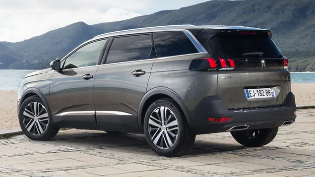 2017 peugeot 5008 gt 01 download