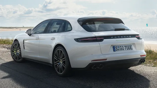 2017 Porsche Panamera Turbo S E-Híbrido Sport Turismo 02 descargar