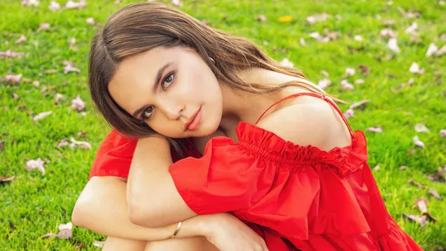 (2021) 'Bailee Madison' u Cibelle Levi za Rose and Ivy Journal Photoshoot 4K pozadina