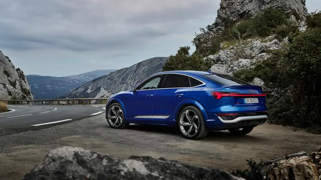 2024 azul Audi SQ8 E-Tron Quattro descargar