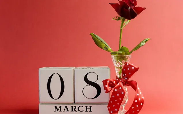 ngày phụ nữ 8 tháng 3 hoa hồng đỏ trong bình tải xuống