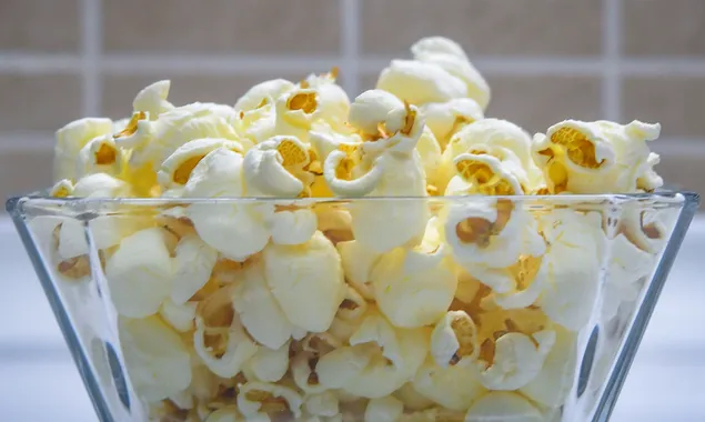 kulho taynna popcornia lahikuva lataa