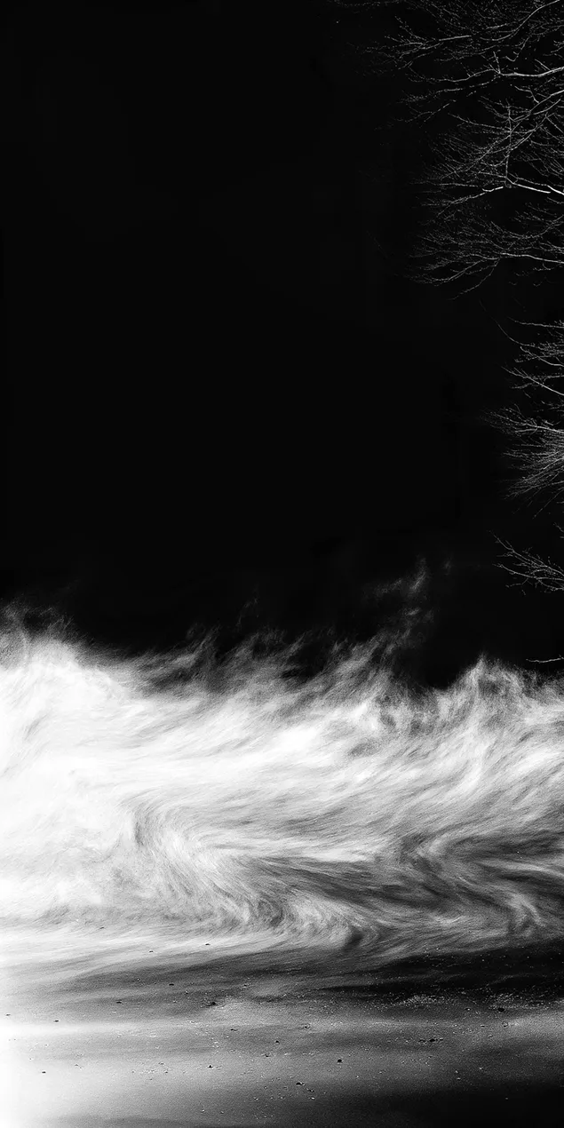 Апстрактна црно-бела вртложна формација на чад или облак со светлосни честички 2K тапет