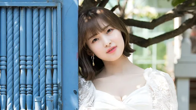 'Oh My Girl'(K-Pop 밴드)의 'Nonstop' MV 촬영(2020)에서 사랑스러운 아린 4K 배경화면