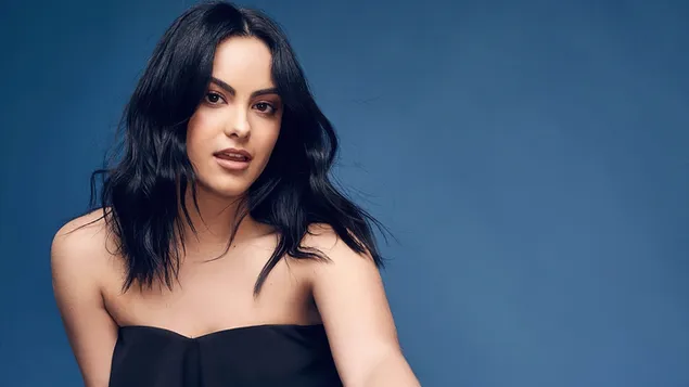 Divna 'Camila Mendes' | Američka glumica i pjevačica 4K pozadina