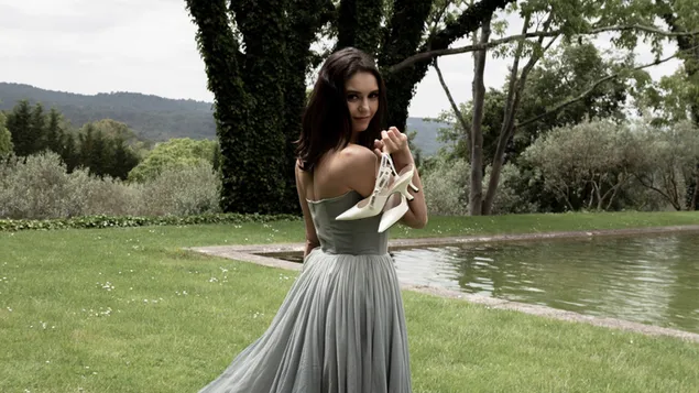 رائعتين المشاهير "نينا دوبريف" في التقطت الصور مجلة دبليو 4K خلفية