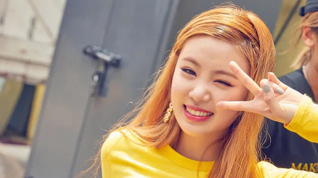'Soojin' yang menggemaskan dari (G)I-DLE (Band K-pop) 4K wallpaper