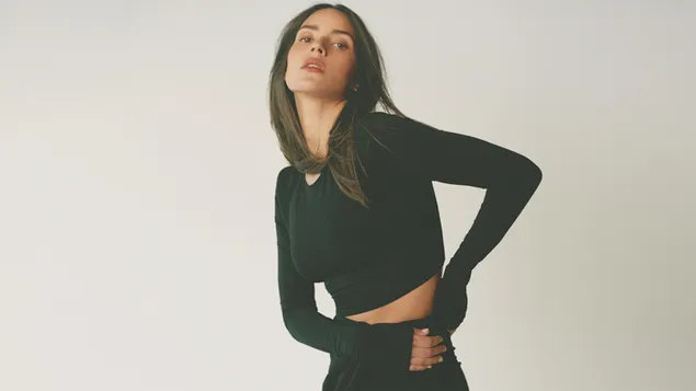 亞德里亞·阿霍納 | 橫向雜誌拍攝 4K 壁紙