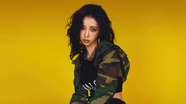 Taustakuva Aespan Karina 'Whiplash'-minialbumikuvauksessa 4K