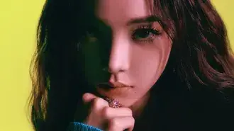 Tapeta Aespa's Karina - 'Savage' MV Shoot 4K