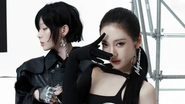 ألبوم "Whiplash" المصغر لفرقة Aespa مع Winter (إصدار Unbeatable Beat) 4K خلفية