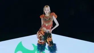 슈퍼노바 뮤직비디오 촬영을 위한 에스파의 겨울 4K 배경화면