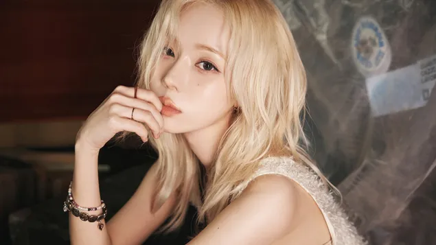 aespa winter trong buoi quay mv 'live my life' tai xuong