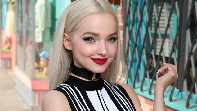 愛らしいセレブ'ダヴキャメロン'かわいい笑顔| アメリカの女優&歌手 ダウンロード