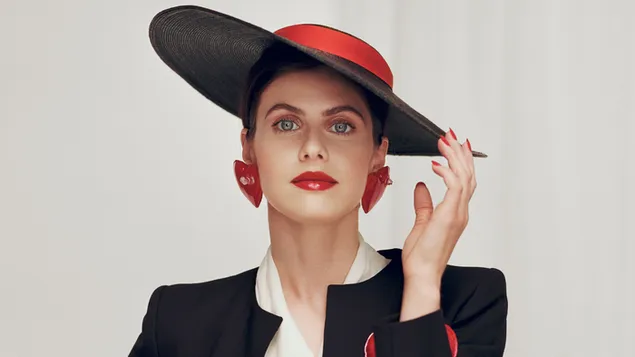 alexandra daddario | instyle magazine shooting scarica