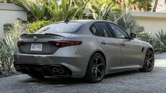 Alfa Romeo Giulia Quadrifoglio NRing сзади HD обои
