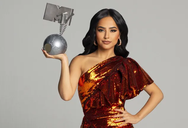 Američka pjevačica 'Becky G' MTV Photoshoot 4K pozadina
