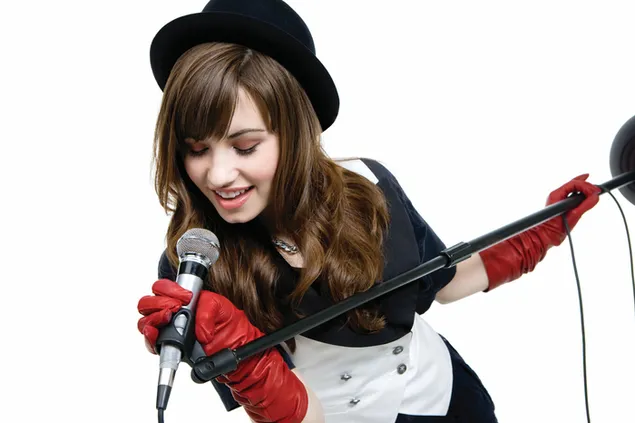 Amerikanische Sängerin - Demi Lovato herunterladen