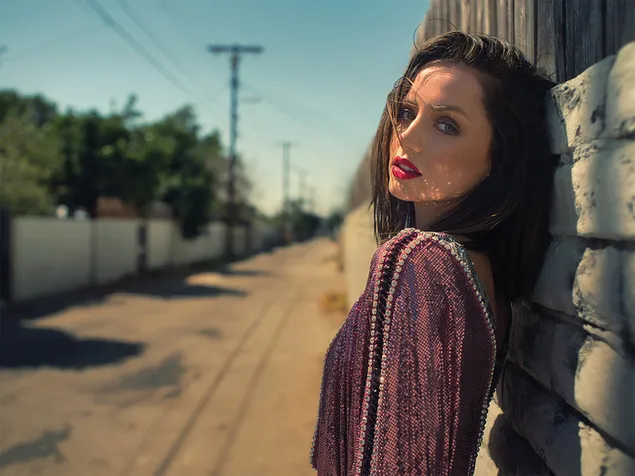 Ana De Armas - C Magazine Fotosessie 2K muurpapier