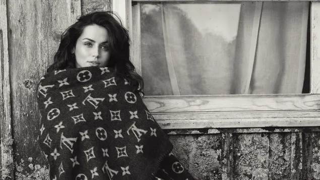 Ana de Armas | retro çekim 4K duvar kağıdı