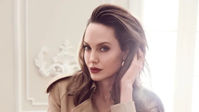 'Angelina Jolie' a la sessió de fotos de la revista Elle 4K fons de pantalla