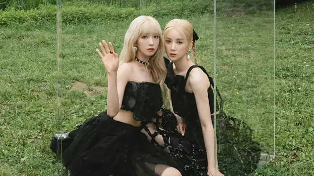 Боми из Apink CHOBOM и Чорон в черном платье — фотосессия из альбома «Copycat» 4K обои