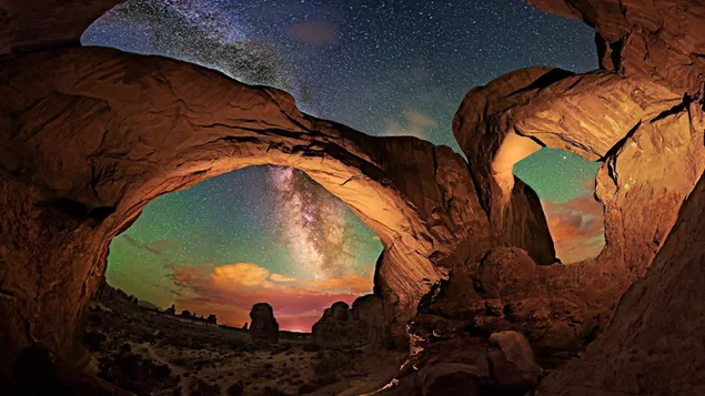 Arches nationaal park natuurwonder afbeelding gemaakt met licht en kleuren 4K achtergrond