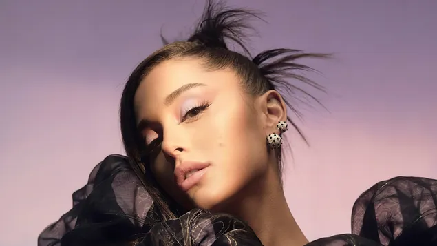 Ariana Grande | Allure žurnāla šaušana 4K fona tapete