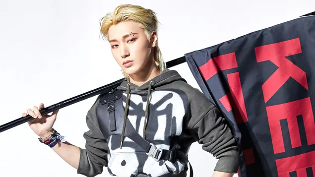 ATEEZ 'San' dalam Pemotretan Album Dunia