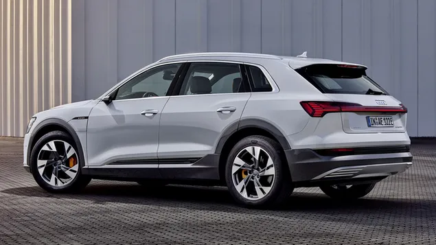 audi e-tron 2019 19 lataa