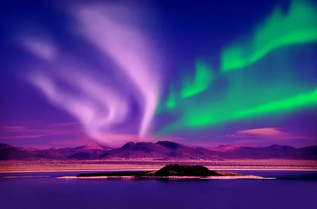 Aurora Borealis - Kanada 2K Hintergrundbild