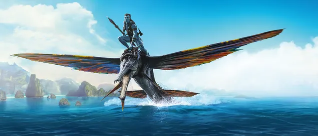 Avatar: El Camino del Agua volando sobre el agua 6K fondo de pantalla