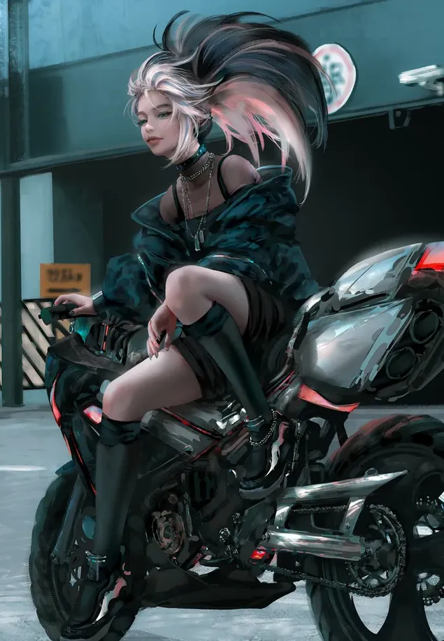 Impresionante pose de hermosa mujer anime con cabello largo negro rubio en vestido negro sentado en motocicleta negra