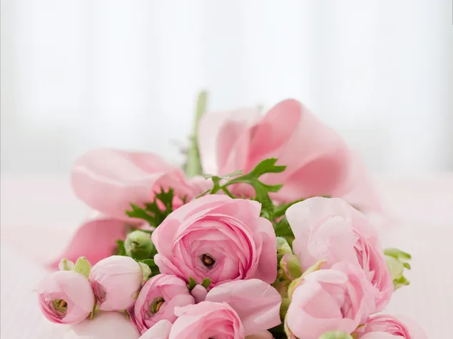 ピンクのバラの美しい花束