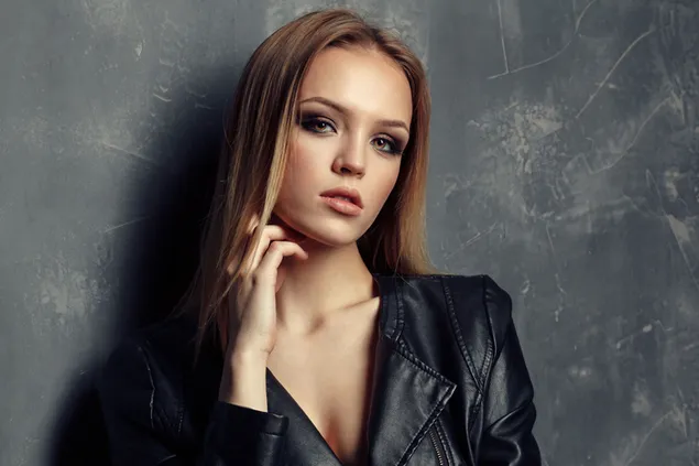 Schéine Modell an enger schwaarzer Jackett 4K Tapeten