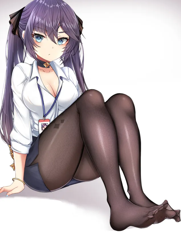 Лепа девојка из канцеларије Кекинг седи на поду | Гансхин Импацт 2K позадина