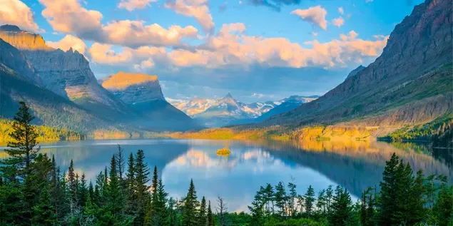 Hermoso paisaje de montañas y lagos en Estados Unidos 6K fondo de pantalla