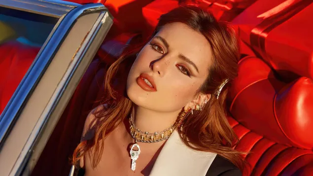 bella thorne - moderni luxury magazine shoot lataa