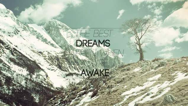 Prachtig uitzicht op de bergen en mooie quote over wakker zijn download