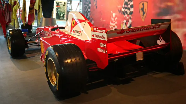 Bezoek Ferrari World in Abu Dhabi, Ferrari Car Display