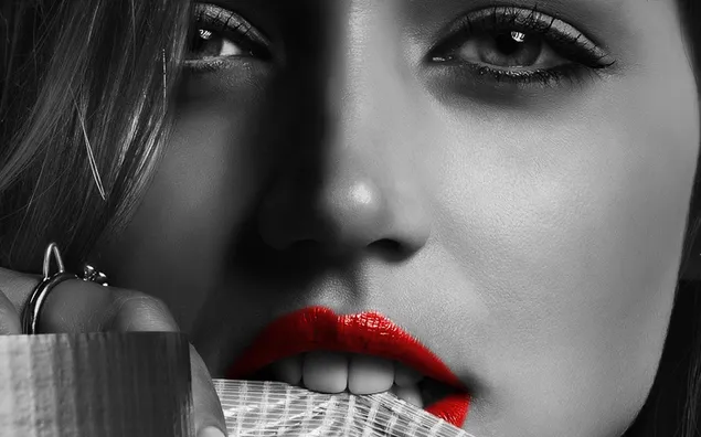 Retrato en blanco y negro de la bella actriz Ana de Armas