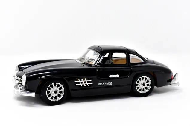 黒の古典的なメルセデス ・ ベンツの車のモデル ダウンロード